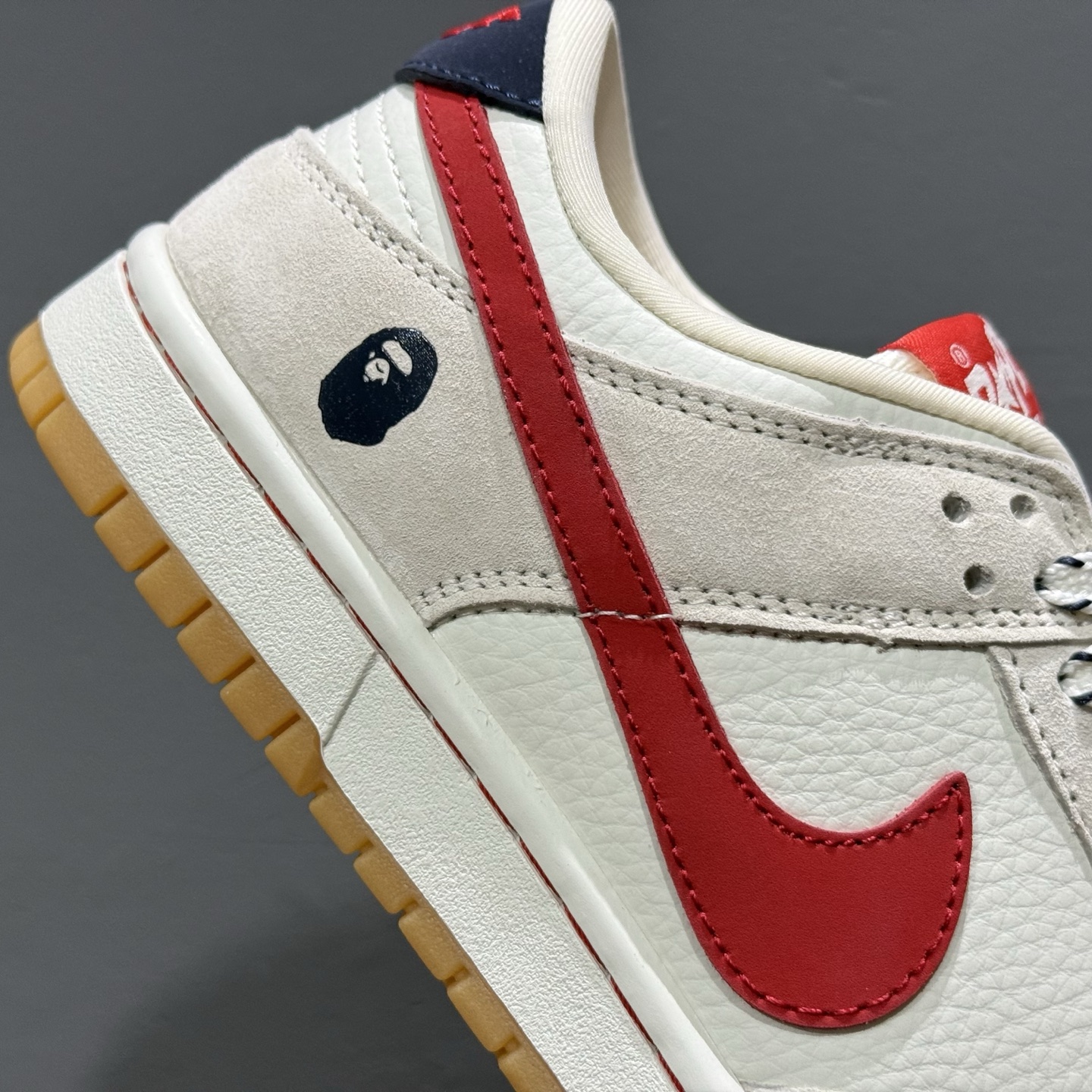 Nk SB Dunk Low X Bape 联名-猪八红勾 CH6336-228