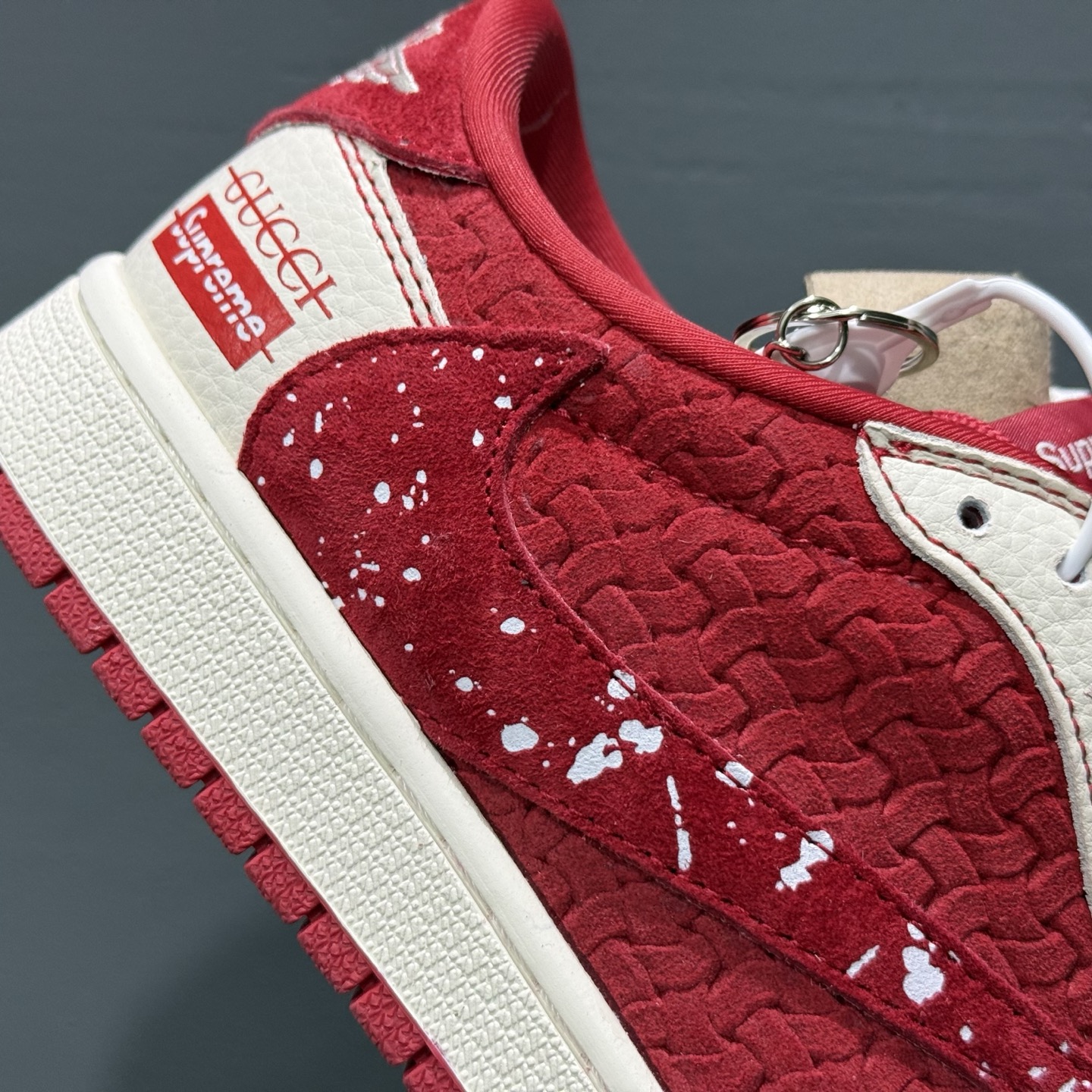 Supreme x Air Jordan 1 编织中国红 XS2024-040