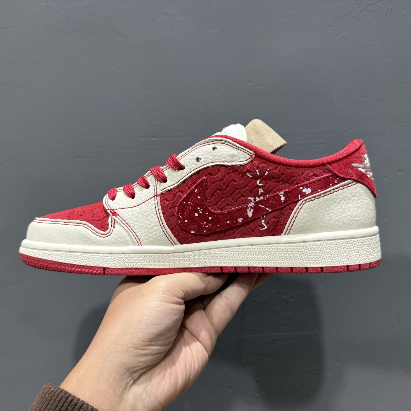 Supreme x Air Jordan 1 编织中国红 XS2024-040