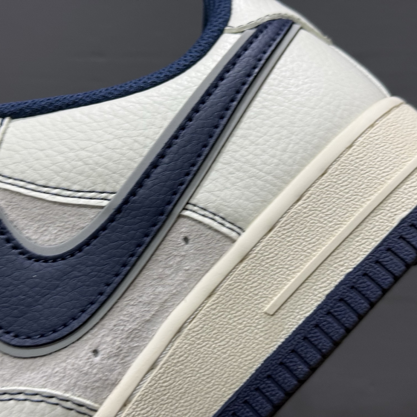 Nk Air Force 1'07 Low Supreme联名 深蓝线条 空军一号低帮休闲板鞋 XZ6188-019