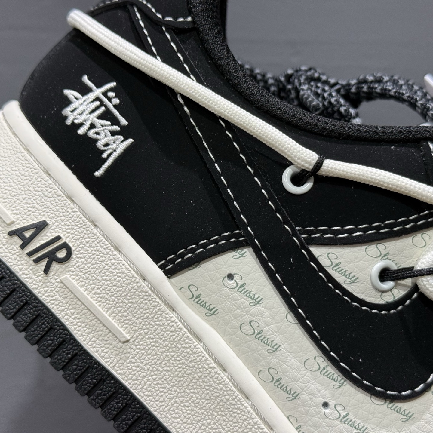 Nk Air Force 1'07 Low 斯图西联名 黑白英文抽绳 空军一号低帮休闲板鞋 SJ1198-108