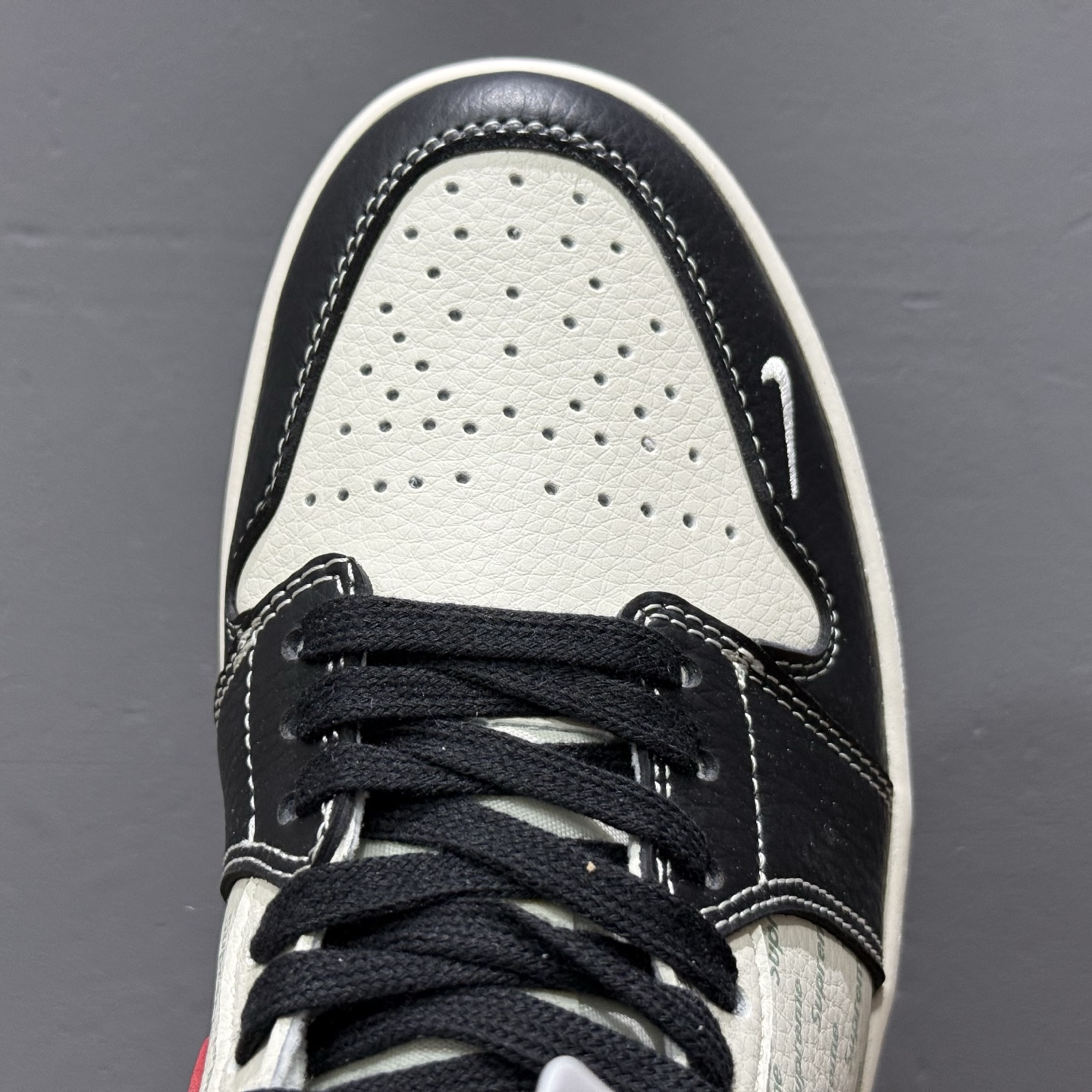 Nike Jordan Air Jordan 1 Supreme联名 XX2425-025