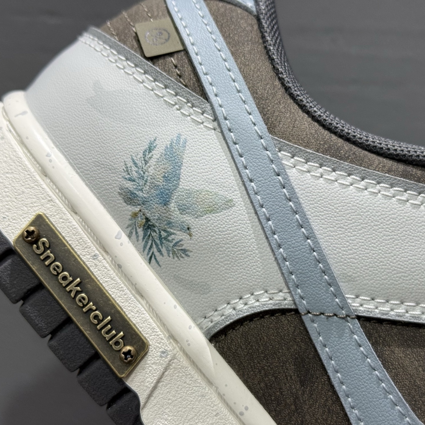Nike SB Dunk Low 和平鸽联名 GB1220-010