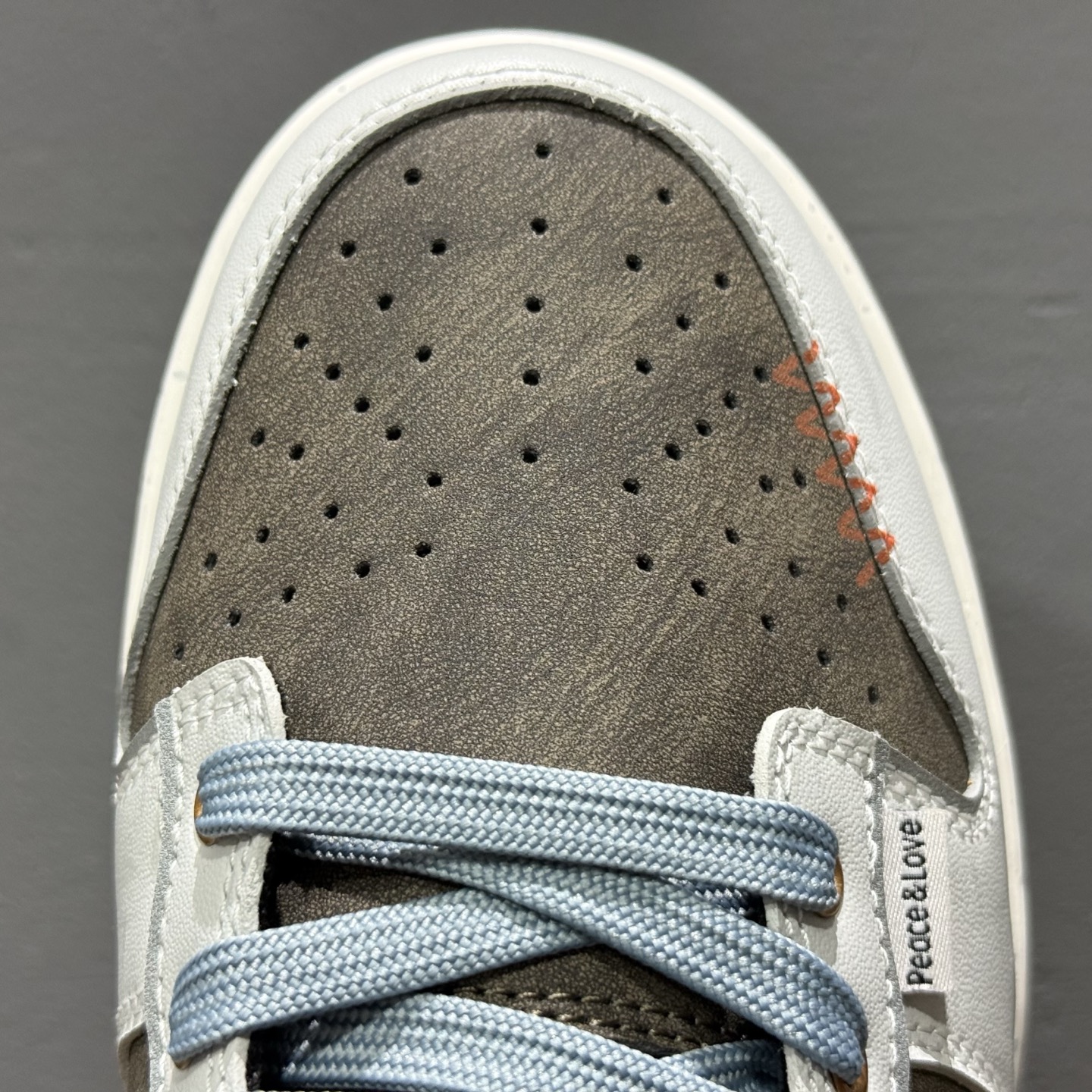 Nike SB Dunk Low 和平鸽联名 GB1220-010