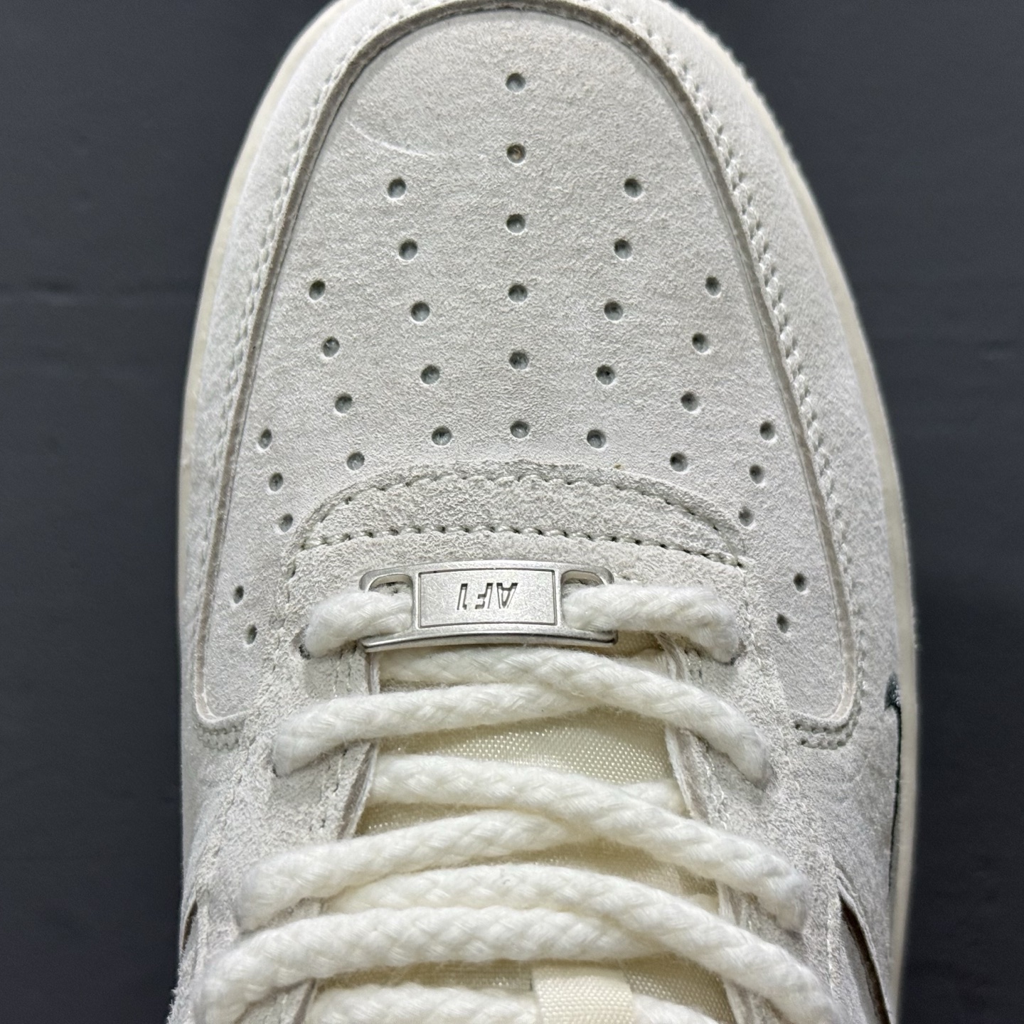 Nk Air Force 1'07 Low 冠军联名 双拼灰勾三小勾 空军一号低帮休闲板鞋 SJ6698-022