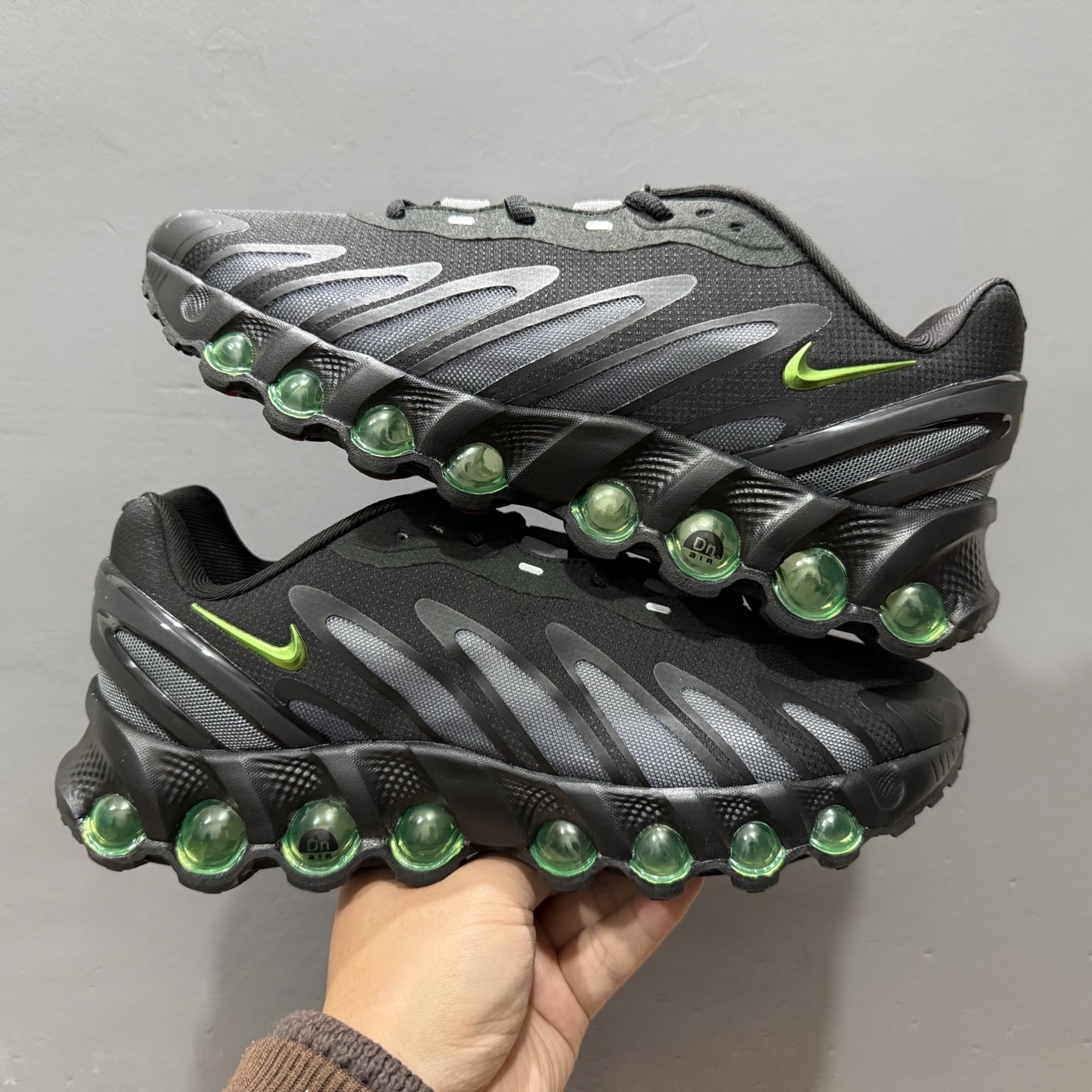Nike Air Max DN8 全掌科技气垫 缓震运动跑鞋 FQ7860-017