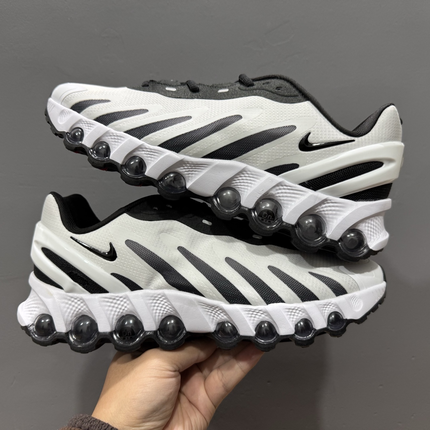 Nike Air Max DN8 全掌科技气垫 缓震运动跑鞋 FQ7860-017