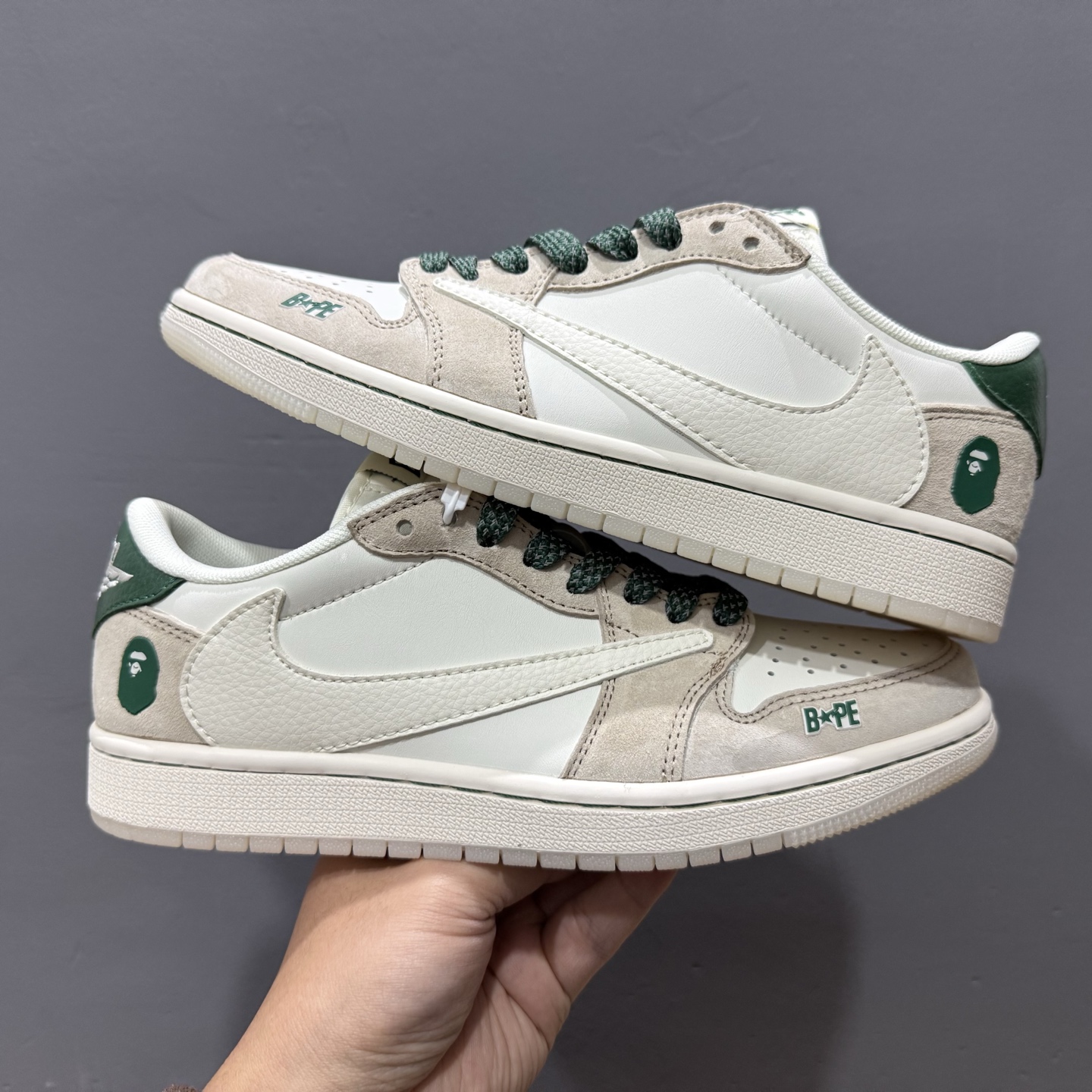 Fragment x Travis Scott x 巴黎世家 Air Jordan 1 Low 三方联名倒钩 XS3086-003