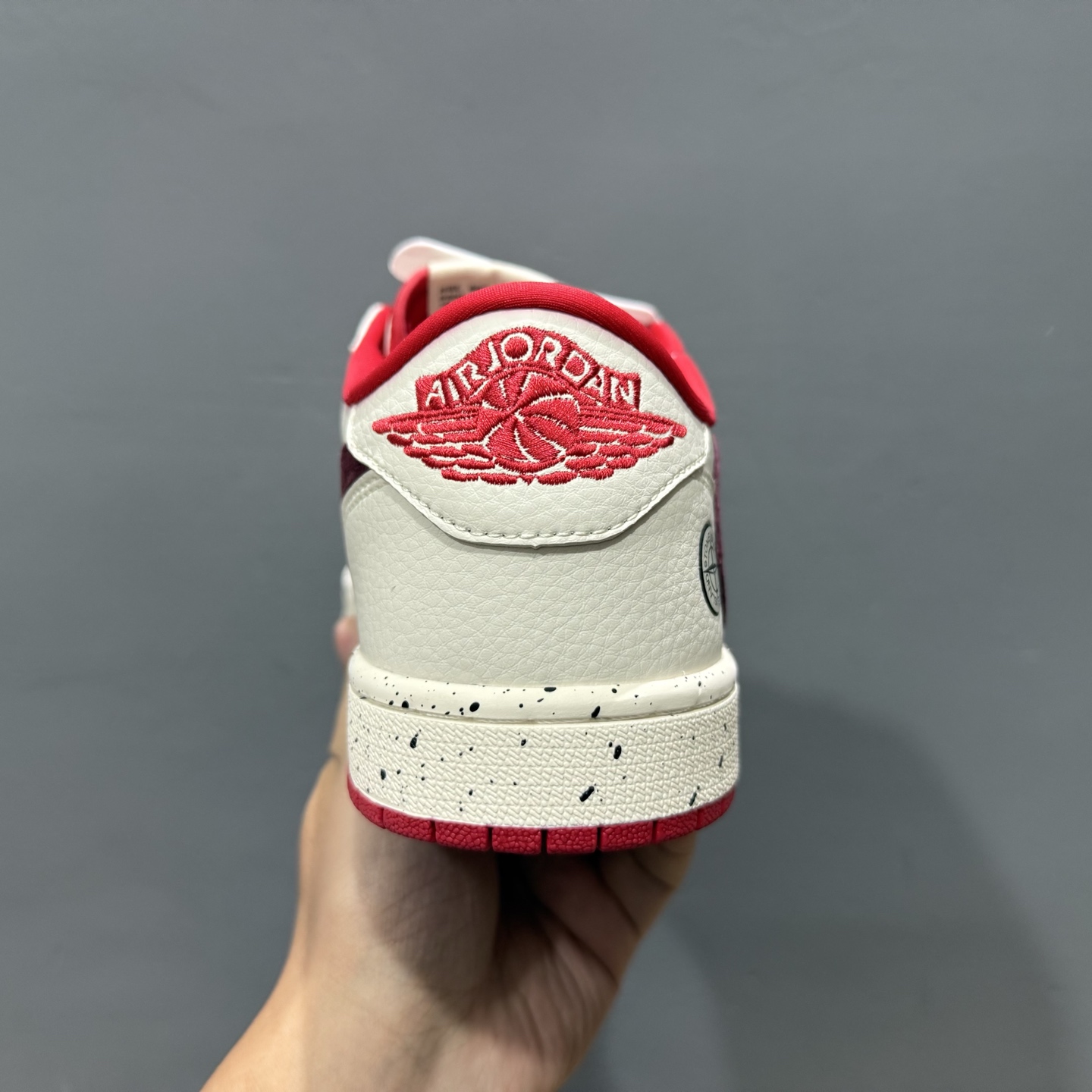 XC版 Travis Scott x Fragment Design x Air Jordan 1 Low SP AJ1 乔1 石头岛联名 石榴红 低帮文化休闲板鞋 CF3688-077