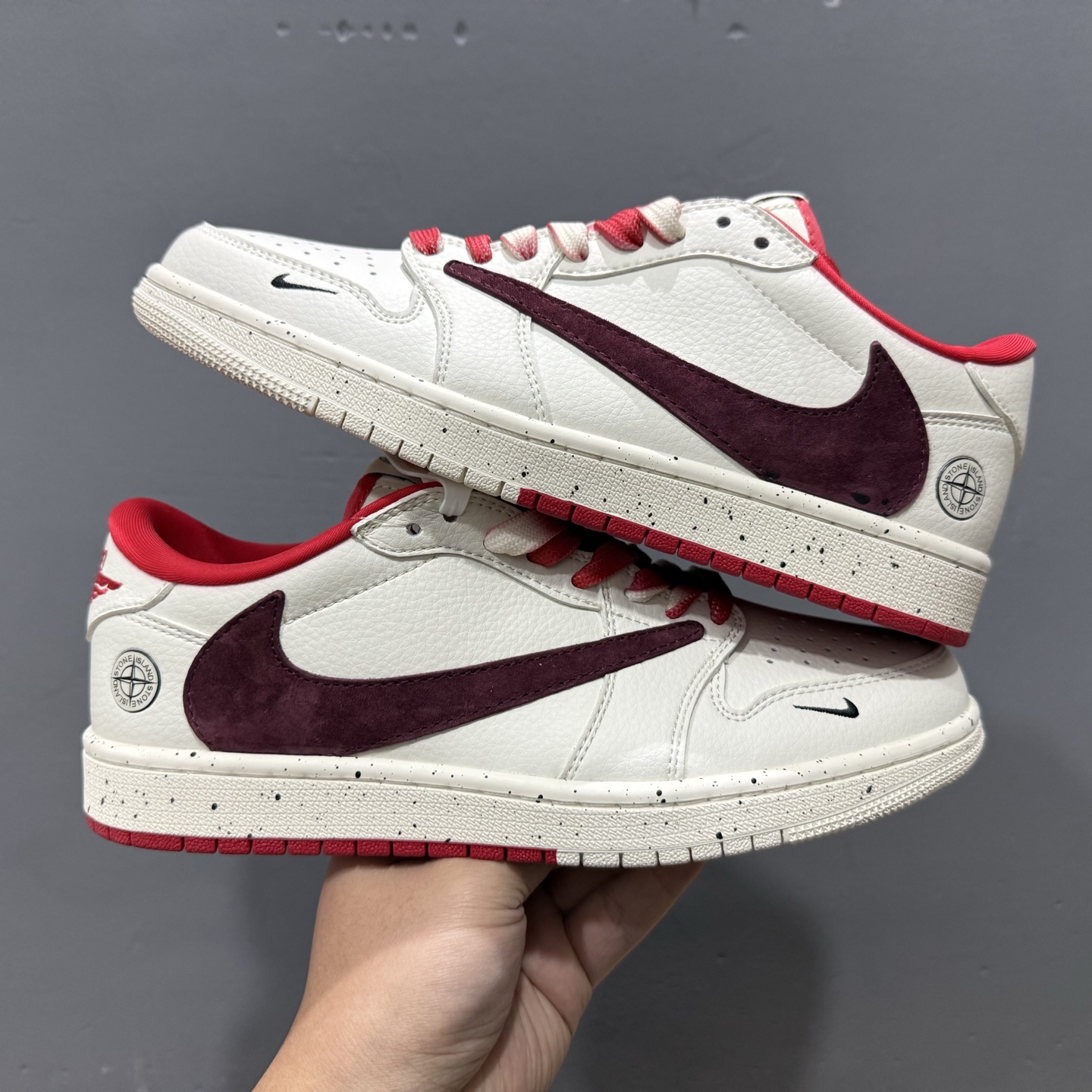 XC版 Travis Scott x Fragment Design x Air Jordan 1 Low SP AJ1 乔1 石头岛联名 石榴红 低帮文化休闲板鞋 CF3688-077