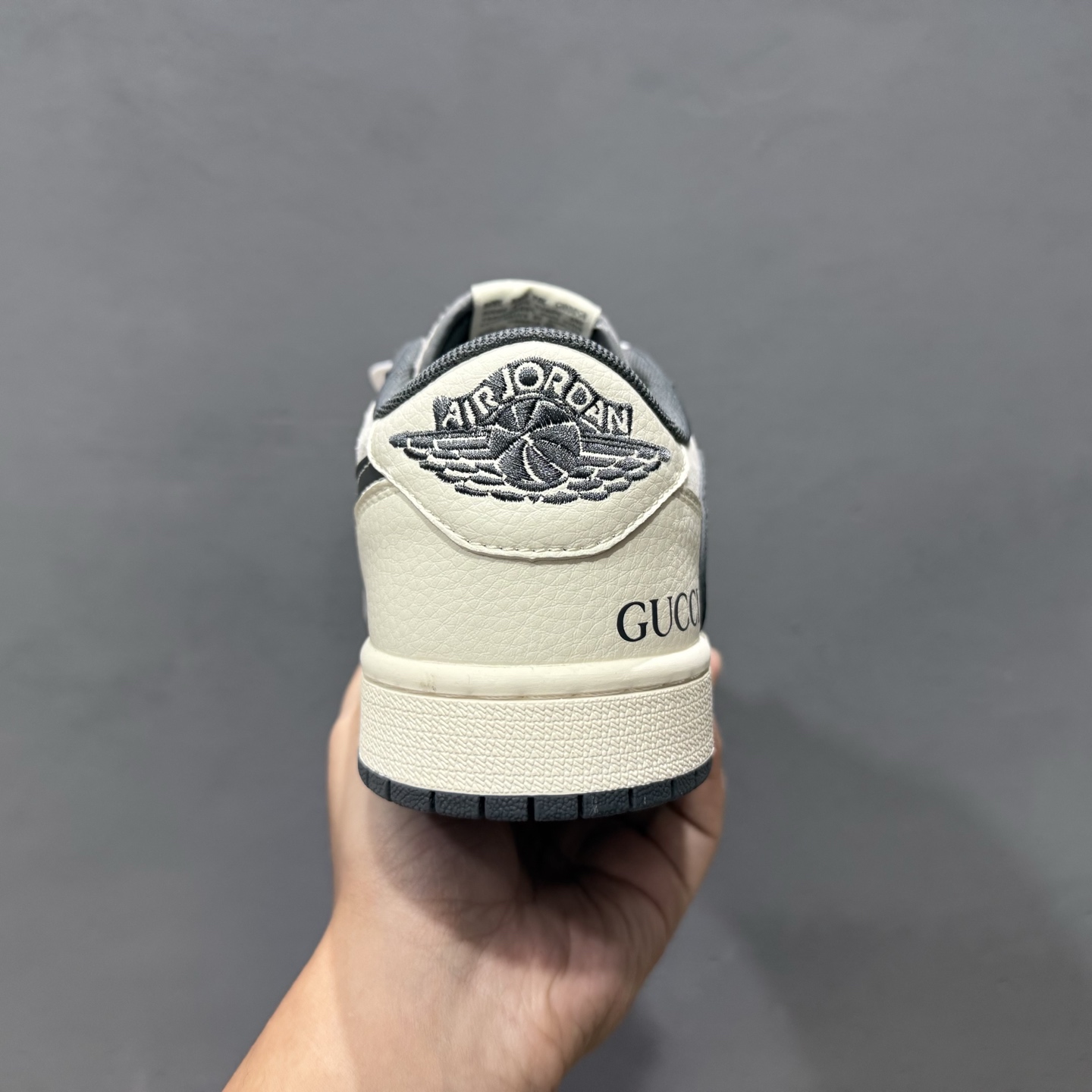 Fragment x Travis Scott x Supreme Air Jordan 1 Low 三方联名倒钩 XS3086-012