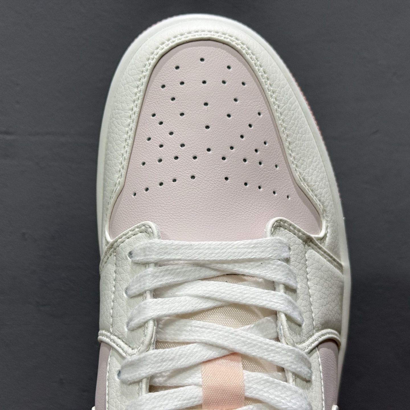Air Jordan 1 Low SE 白粉 IH0823-611