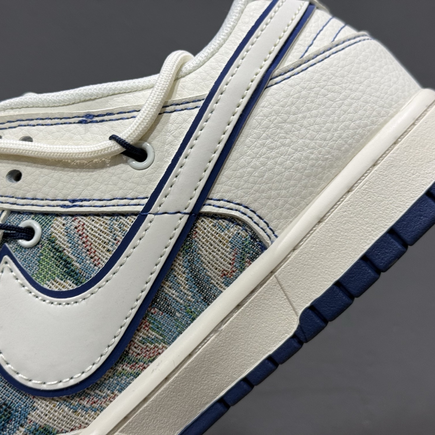 Nike SB Dunk Low LV系列 绑带 油画白勾 低帮休闲板鞋 DM6868-077