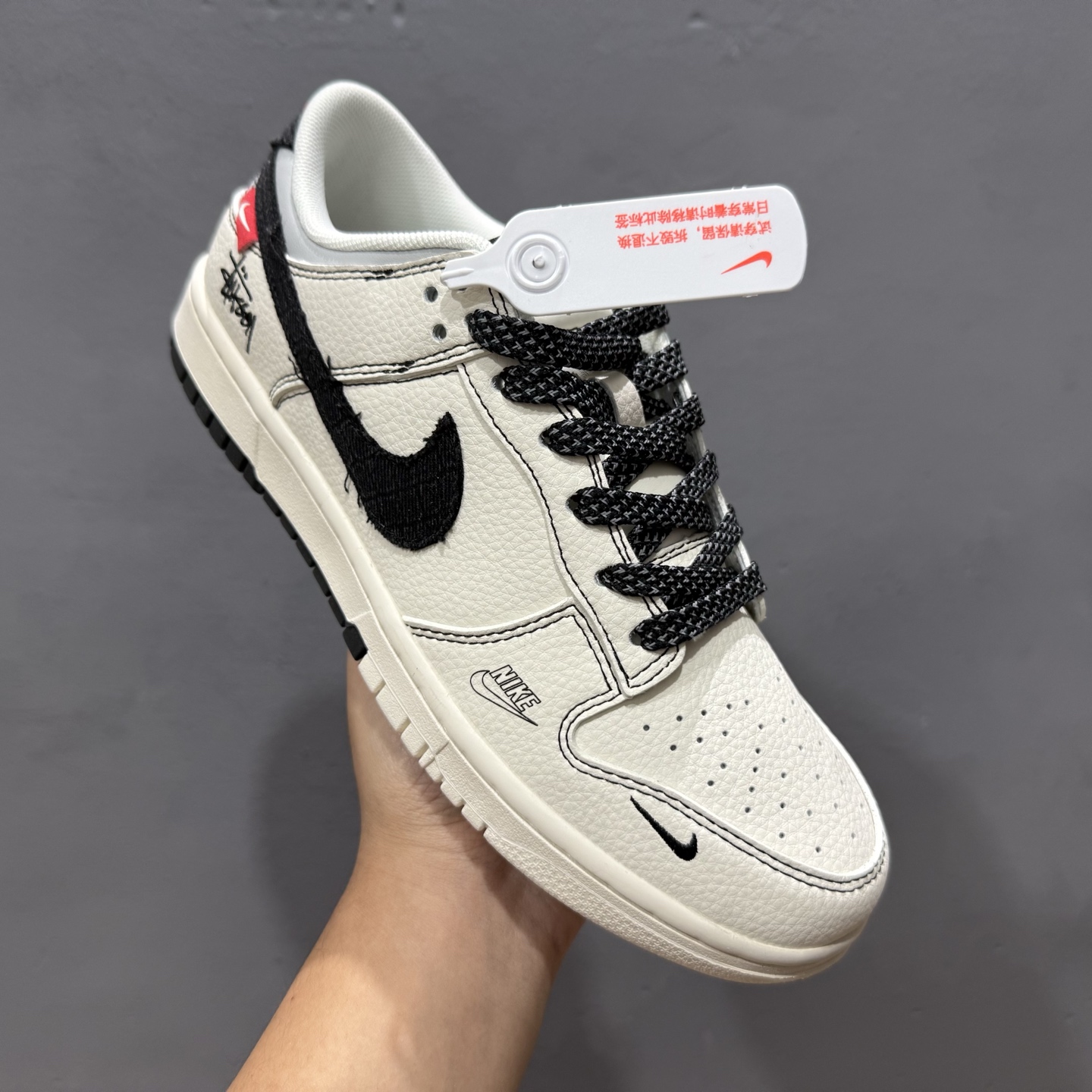 Nike SB Dunk Low 斯图西联名双 拼黑布勾 周年高端定制 低帮休闲板鞋 ZH2598-266