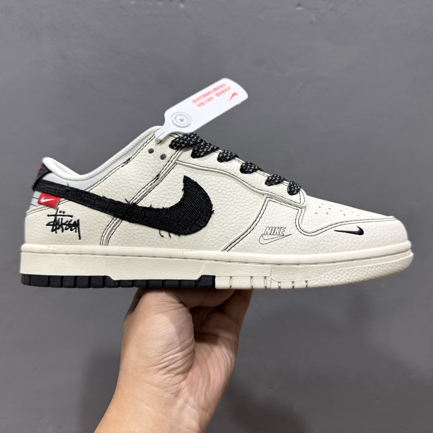 Nike SB Dunk Low 斯图西联名双 拼黑布勾 周年高端定制 低帮休闲板鞋 ZH2598-266