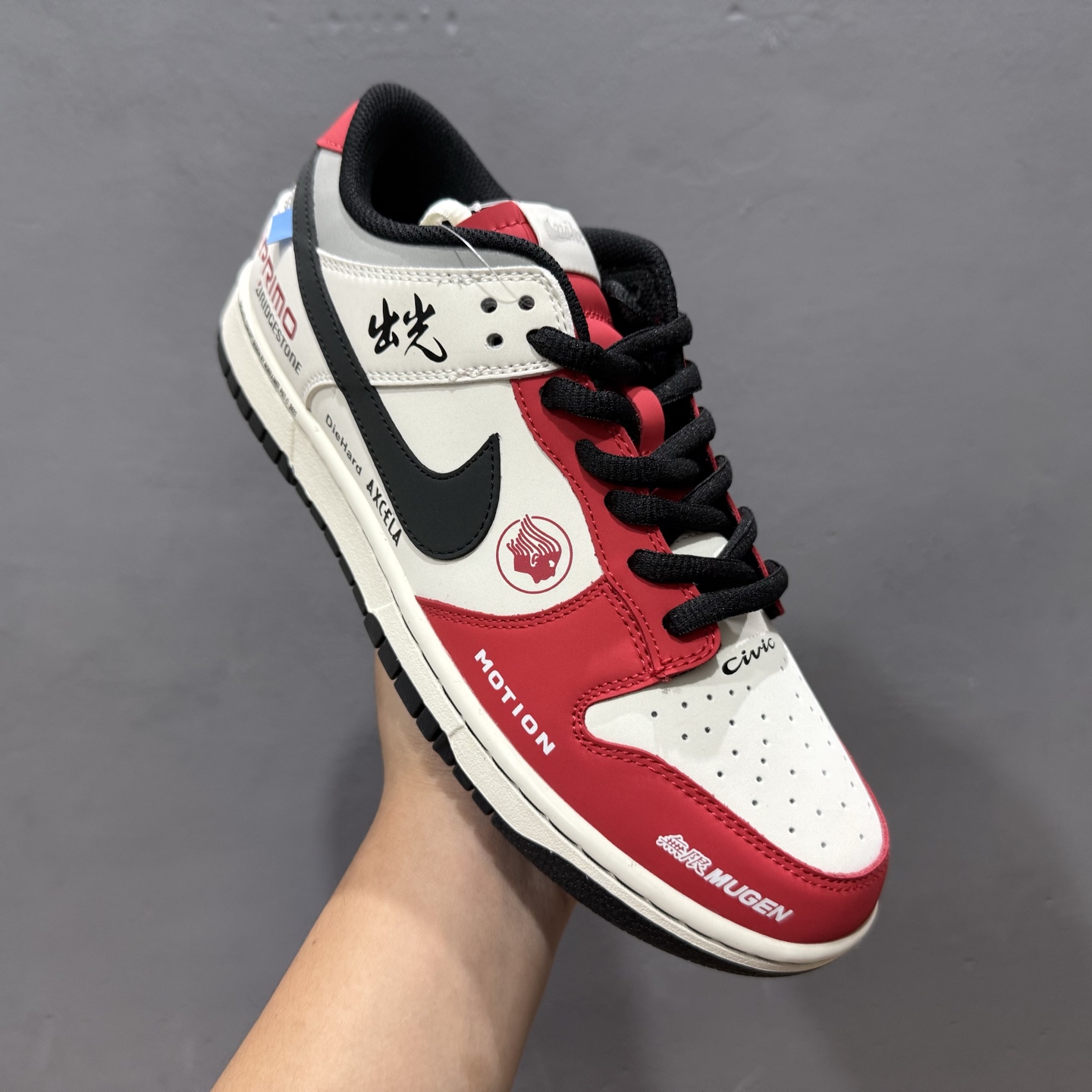 Nike SB Dunk Low 联名配色 机车白红 周年高端定制 低帮休闲板鞋 MU0232-367
