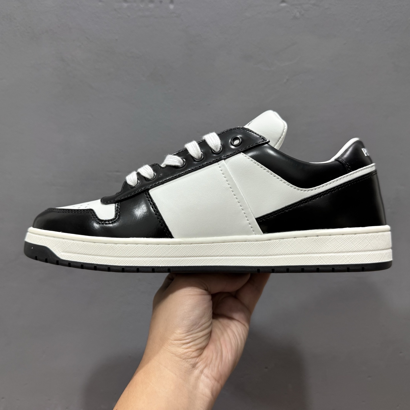 Prada/普拉达 厚底徽标系带运动休闲男鞋