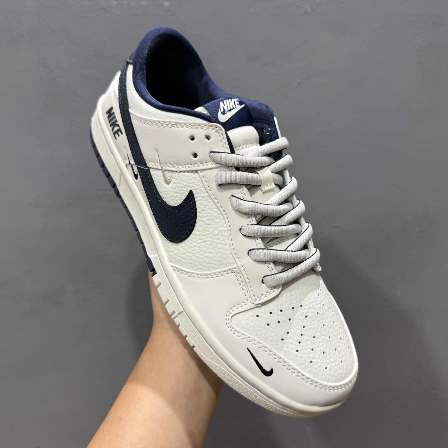 Nike SB Dunk Low 联名三勾 奶白深蓝 周年高端定制 低帮休闲板鞋 SC9207-402