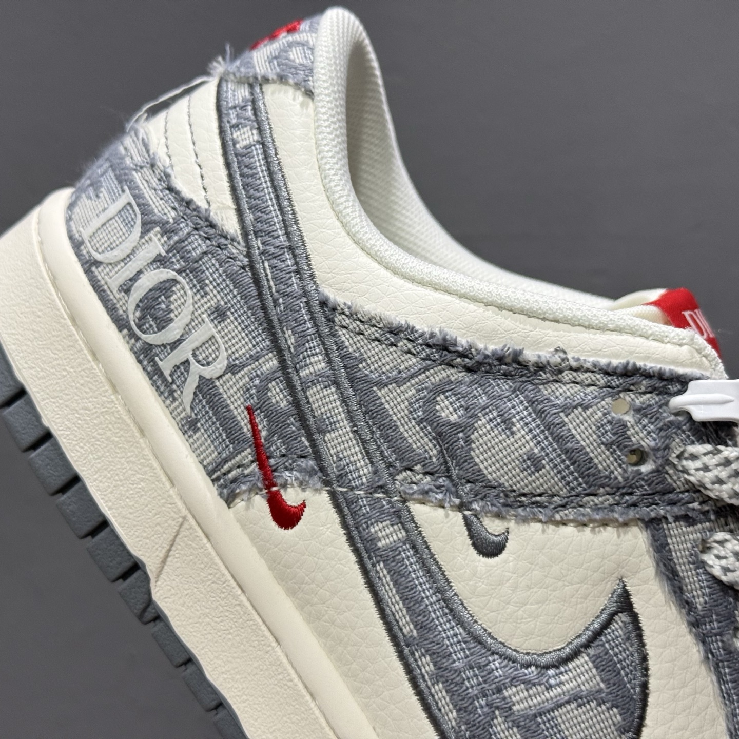Dior x Nike Dunk Low 织布灰勾 SJ2558-013