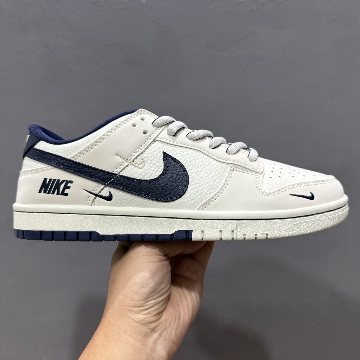 Nike SB Dunk Low 联名三勾 奶白深蓝 周年高端定制 低帮休闲板鞋 SC9207-402