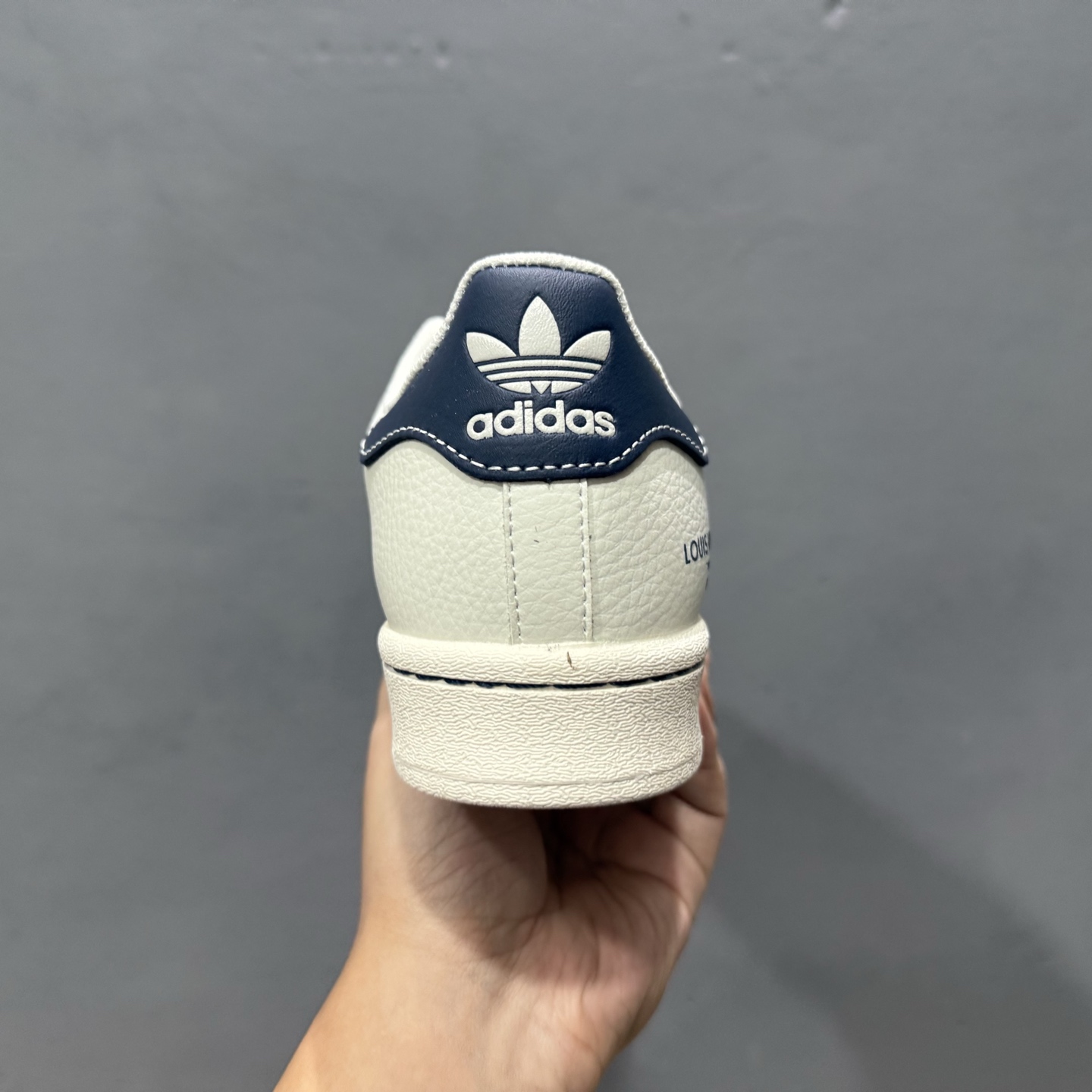 AD Originals Superstar x Louis Vuitton 白蓝红 JY8901