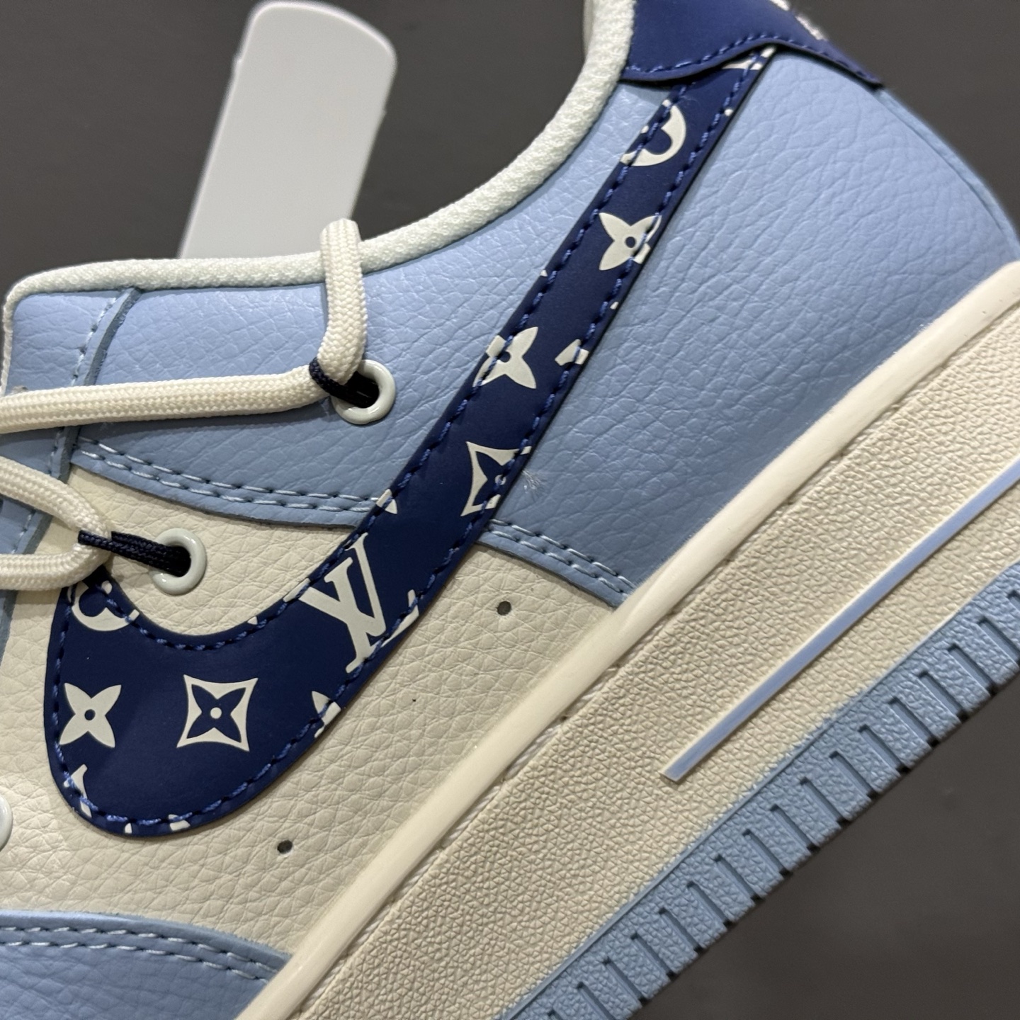 Nike Air Force 1'07 LV 联名 蓝白 DM6868-059