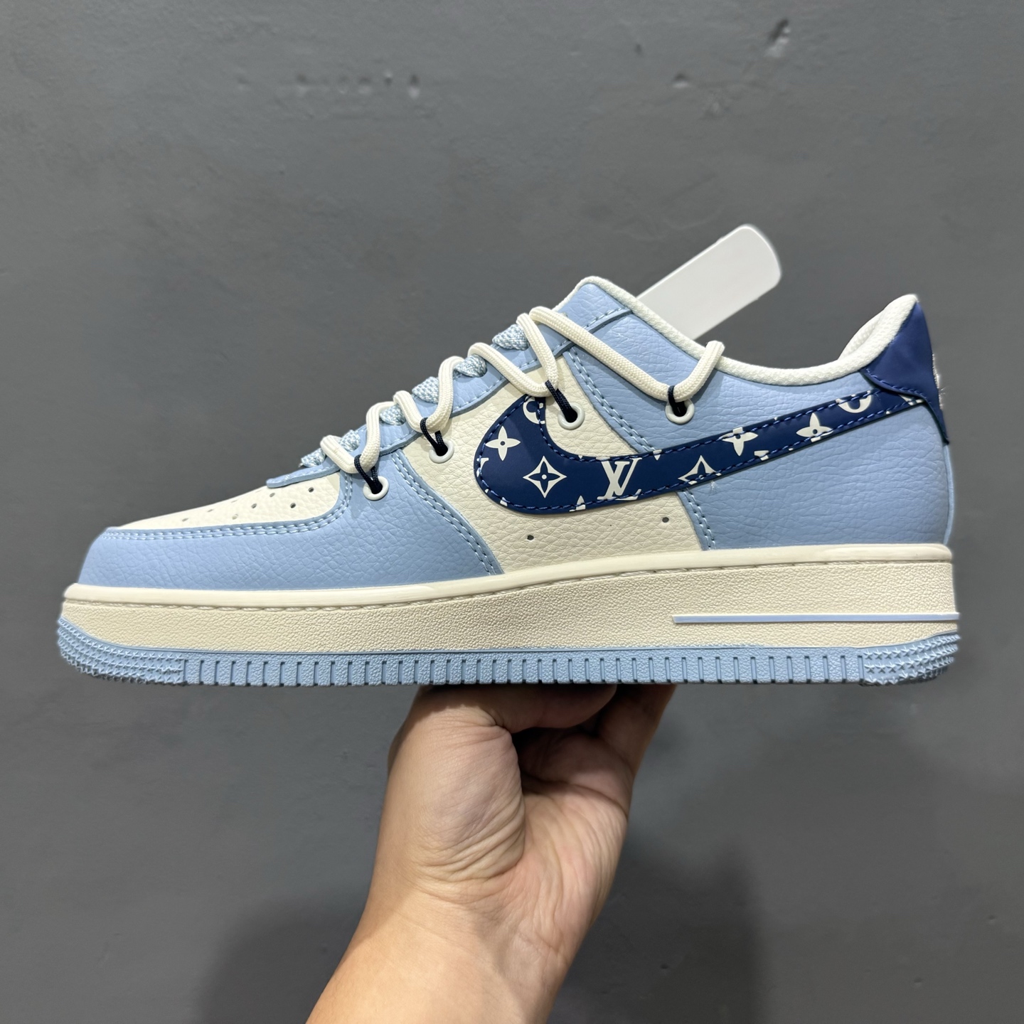 Nike Air Force 1'07 LV 联名 蓝白 DM6868-059
