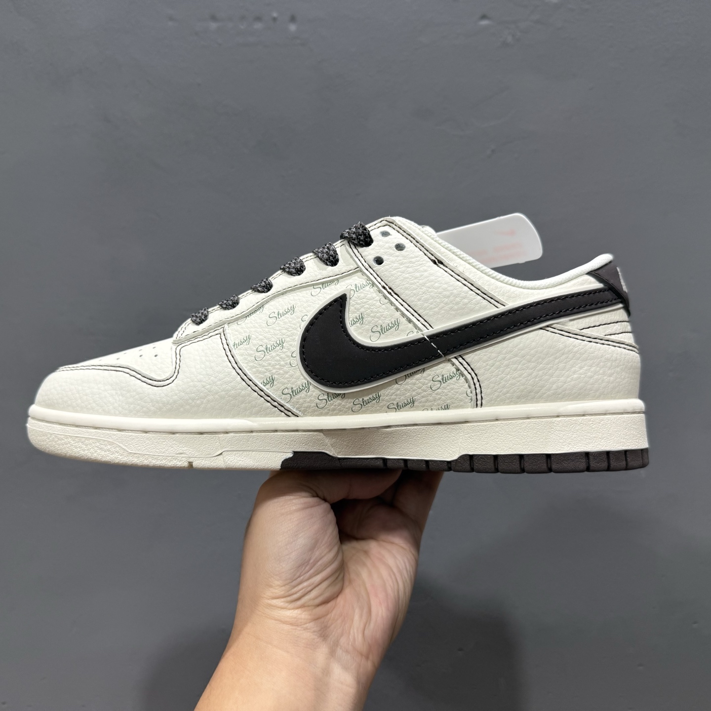 XC版 Nike SB Dunk Low 斯图西联名 双拼红线 周年高端定制 低帮休闲板鞋 XS6089-536