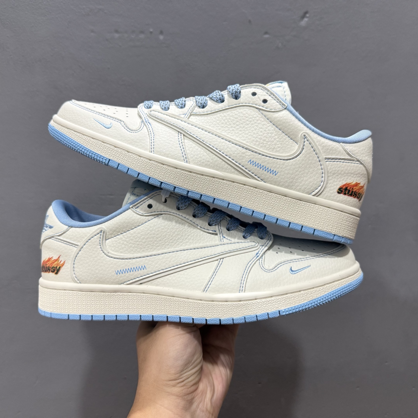XC版 Travis Scott x Fragment Design x Air Jordan 1 Low SP AJ1 乔1 斯图西联名 米蓝火焰 低帮文化休闲板鞋 ZH2598-229