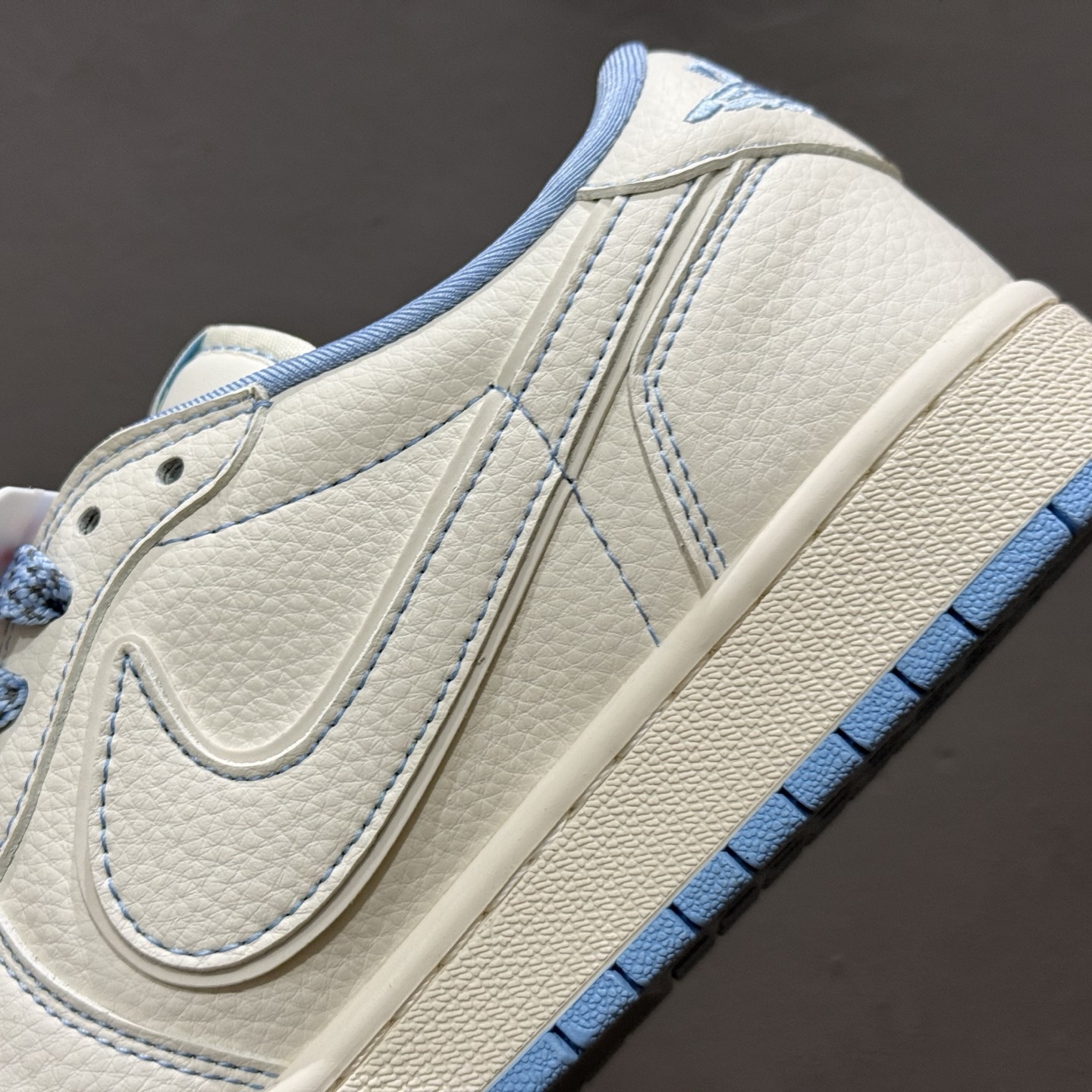XC版 Travis Scott x Fragment Design x Air Jordan 1 Low SP AJ1 乔1 斯图西联名 米蓝火焰 低帮文化休闲板鞋 ZH2598-229