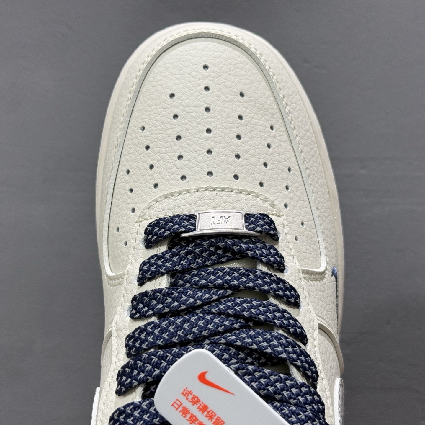 Nike Air Force 1'07 NIKE 联名 米白 HH7518-047