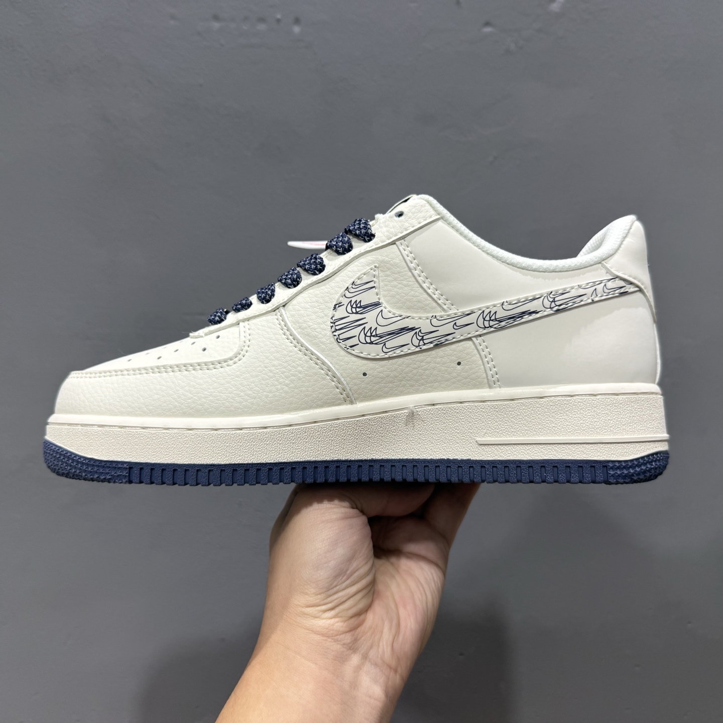 Nike Air Force 1'07 NIKE 联名 米白 HH7518-047
