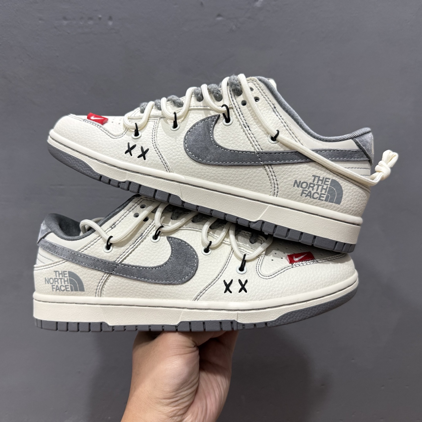 Nike SB Dunk Low 北面系列 绑带米白灰勾 周年高端定制 低帮休闲板鞋 YX5066-285