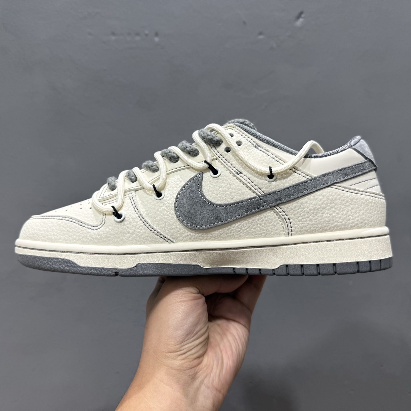 Nike SB Dunk Low 北面系列 绑带米白灰勾 周年高端定制 低帮休闲板鞋 YX5066-285
