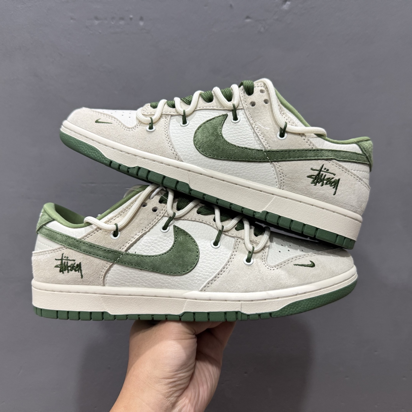 Nike SB Dunk Low 斯图西系列 绑带猪八绿勾 周年高端定制 低帮休闲板鞋 DM6868-094