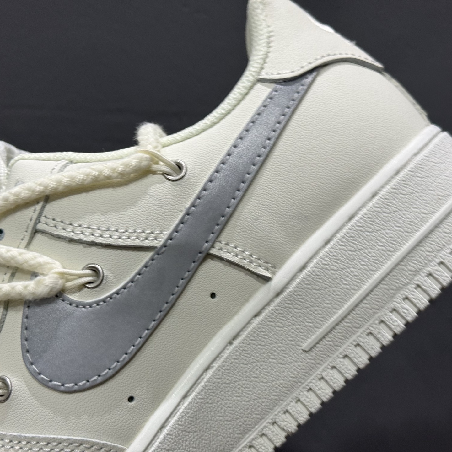 Nike Air Force 1 Low 白蓝喷绘 888811