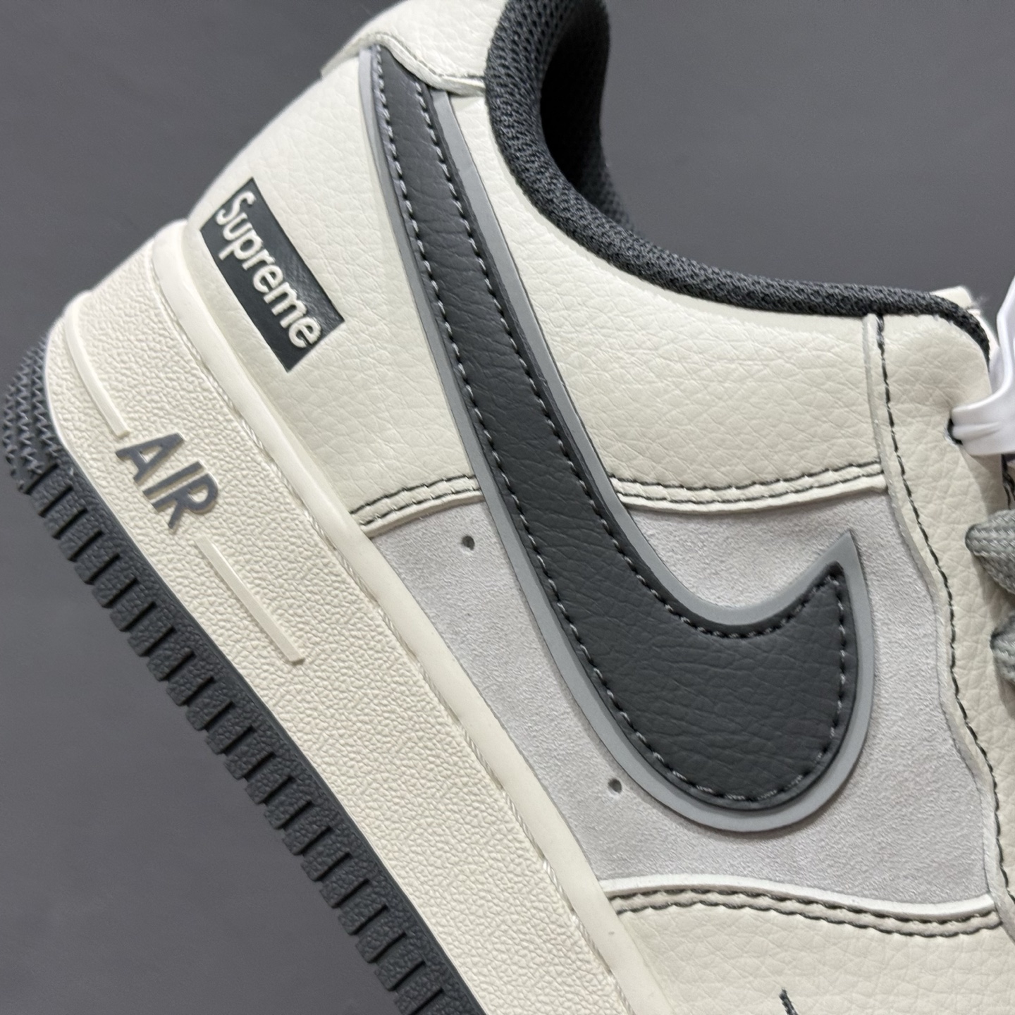Nike Air Force 1'07 Low Supreme联名 猪八灰底 空军一号低帮休闲板鞋 XZ6188-367
