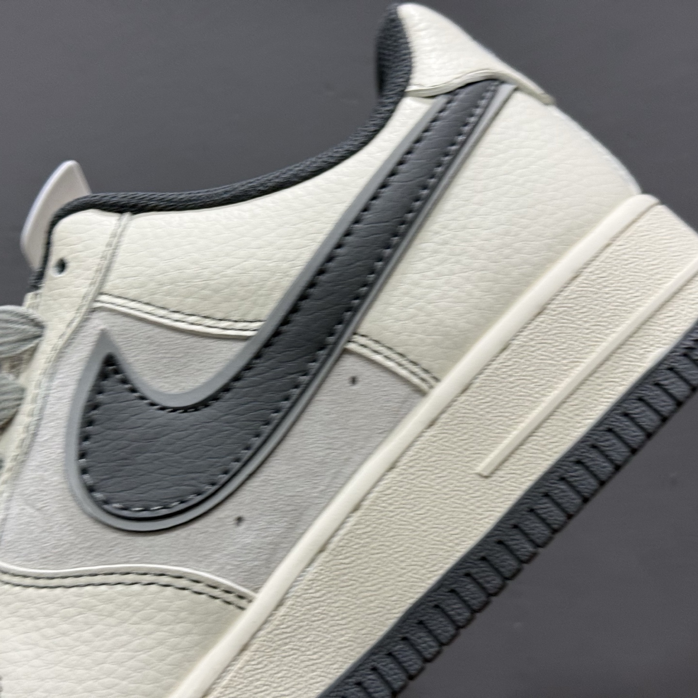 Nike Air Force 1'07 Low Supreme联名 猪八灰底 空军一号低帮休闲板鞋 XZ6188-367