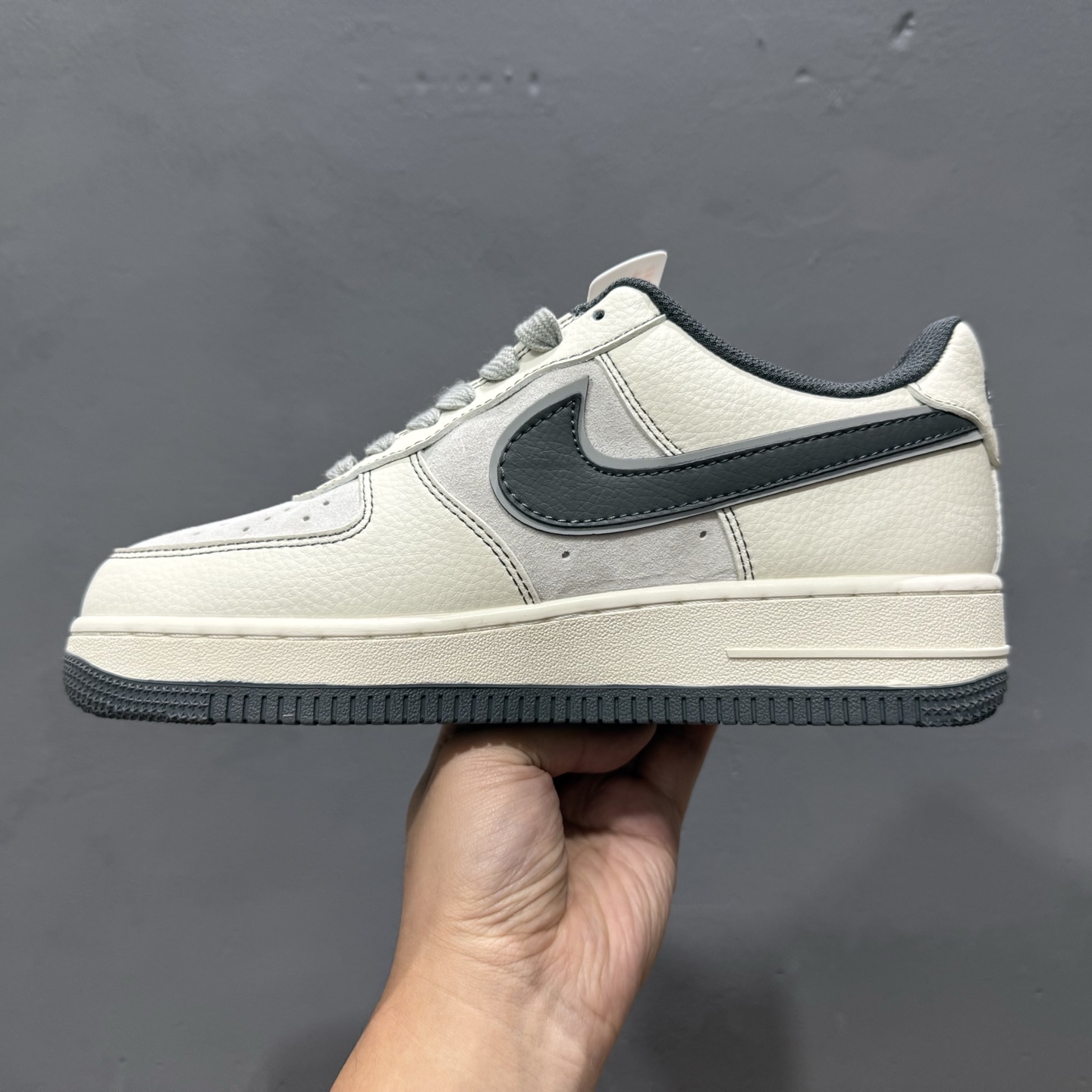 Nike Air Force 1'07 Low Supreme联名 猪八灰底 空军一号低帮休闲板鞋 XZ6188-367