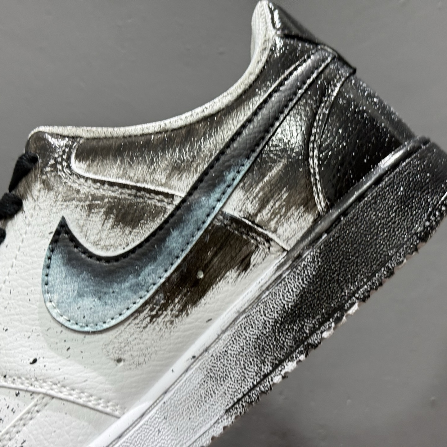 [定制球鞋]Nike Court Vision 1 Low“病变制造” 手绘涂鸦定制板鞋 DH2987-099