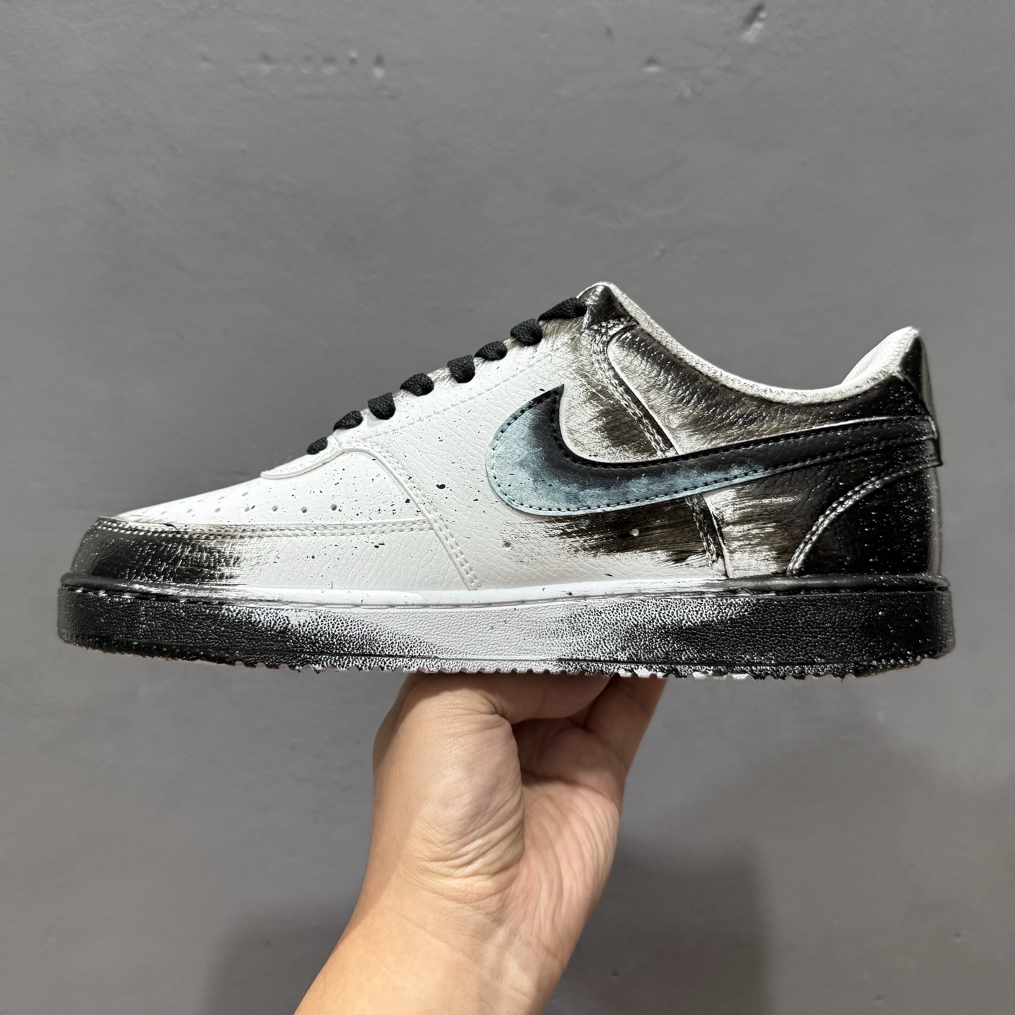 [定制球鞋]Nike Court Vision 1 Low“病变制造” 手绘涂鸦定制板鞋 DH2987-099