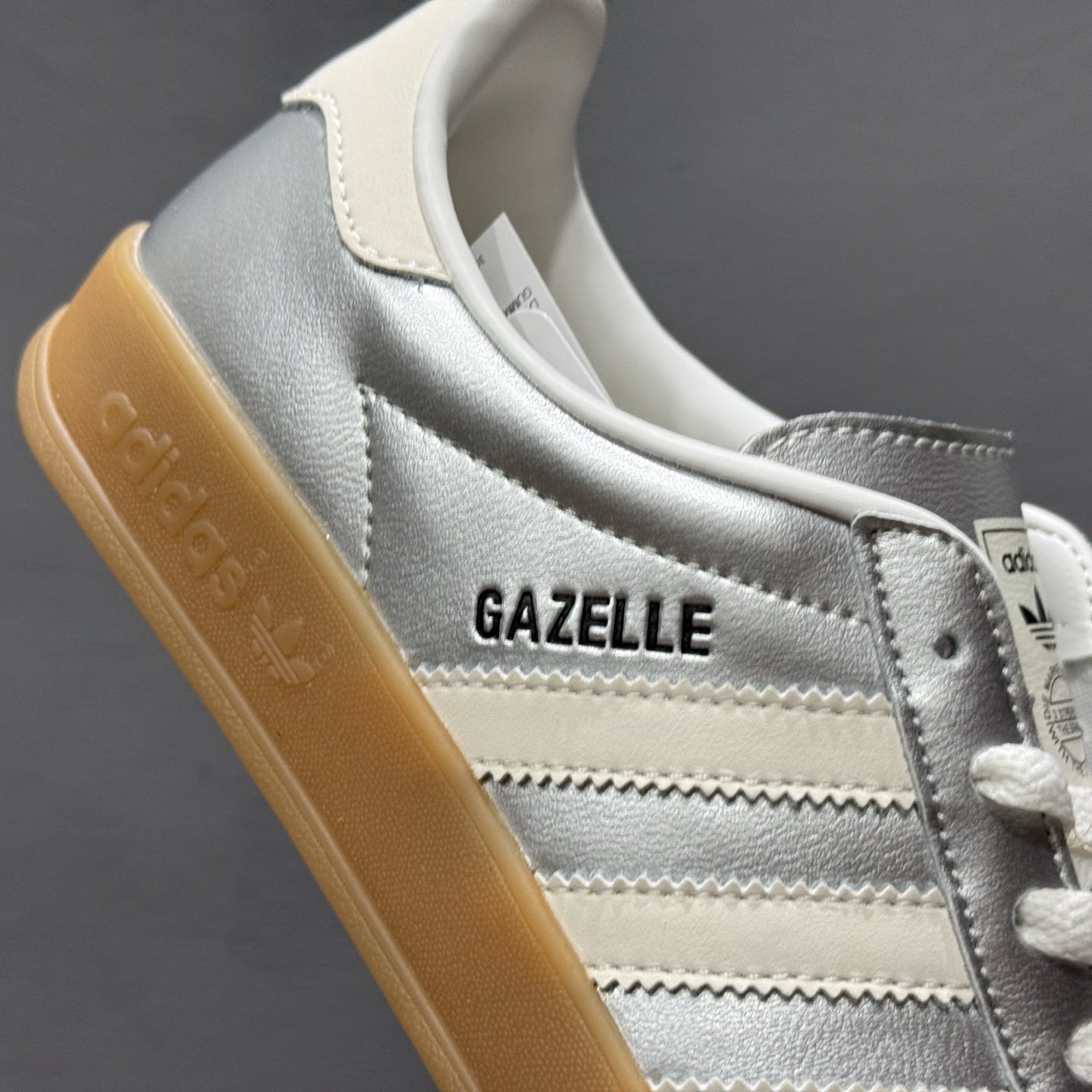 AD 阿迪 Gazelle Indoor 低帮运动休闲板鞋 JR1206