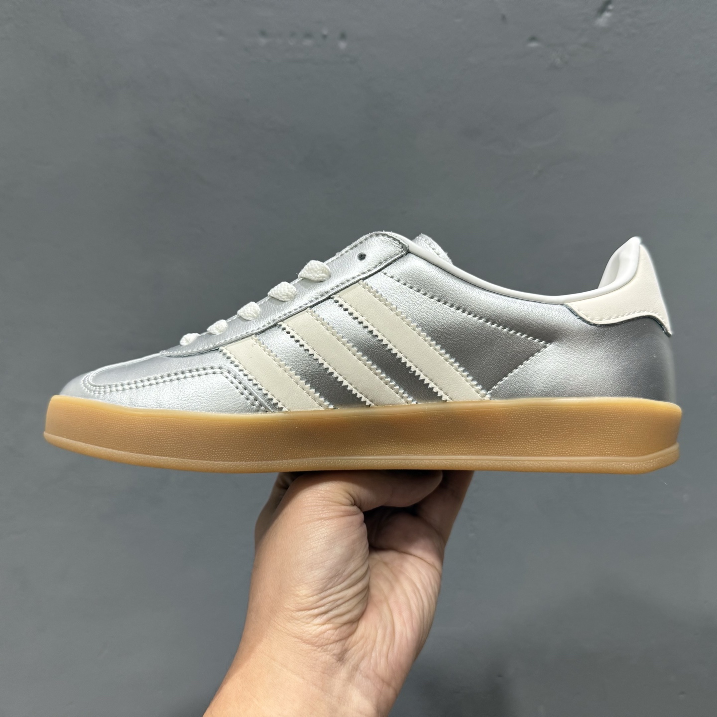 AD 阿迪 Gazelle Indoor 低帮运动休闲板鞋 JR1206