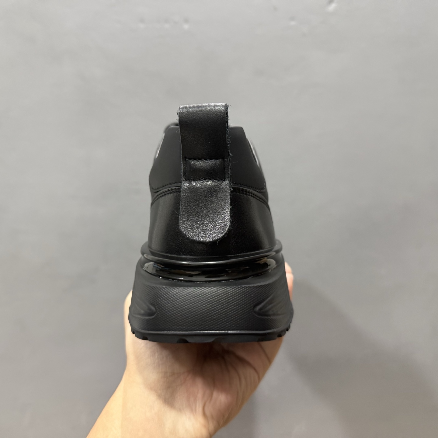PRADA 普拉达马龙同款低帮男鞋运动休闲板鞋