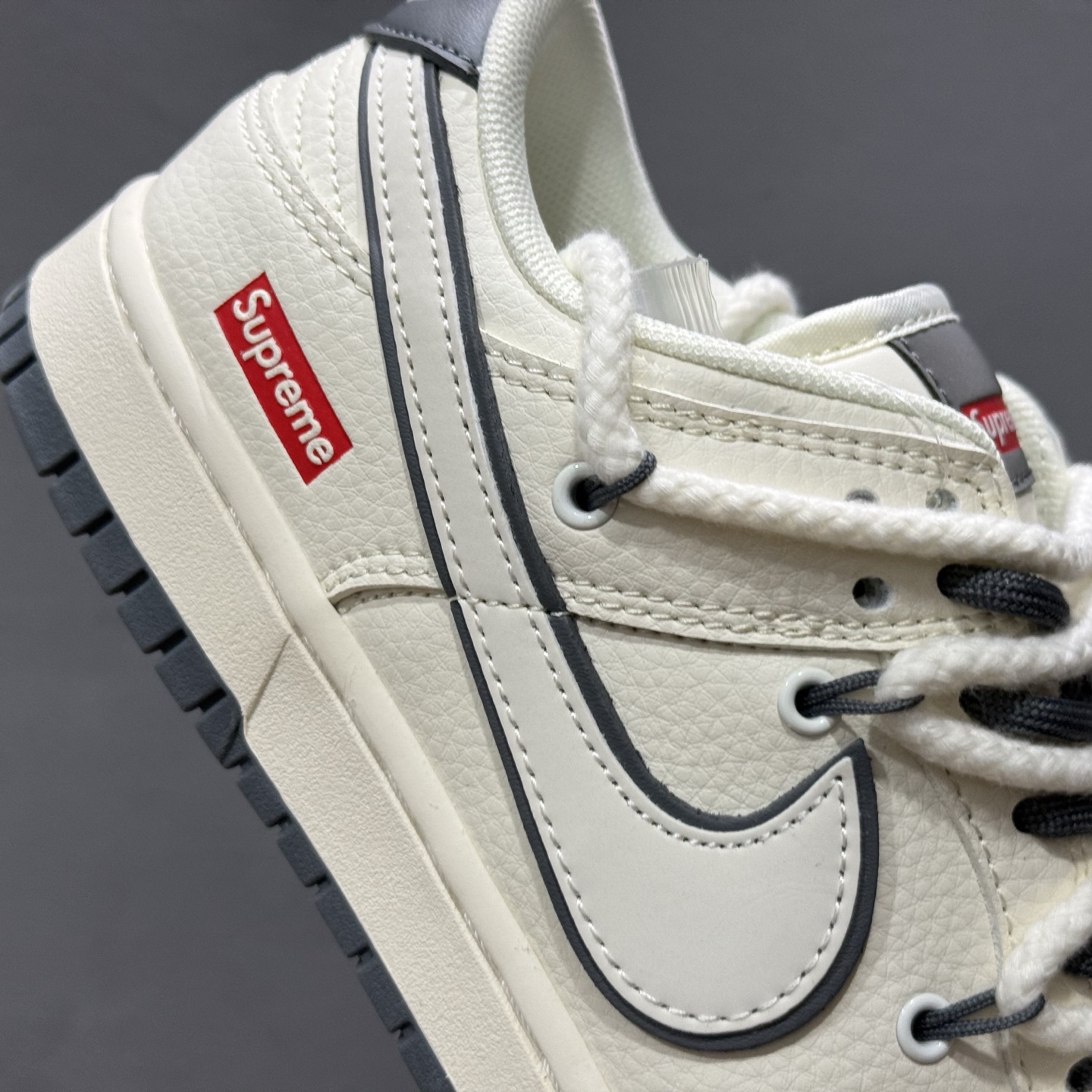 Nike SB Dunk Low Sup系列 绑带米白白勾 周年高端定制 低帮休闲板鞋 YX5066-258