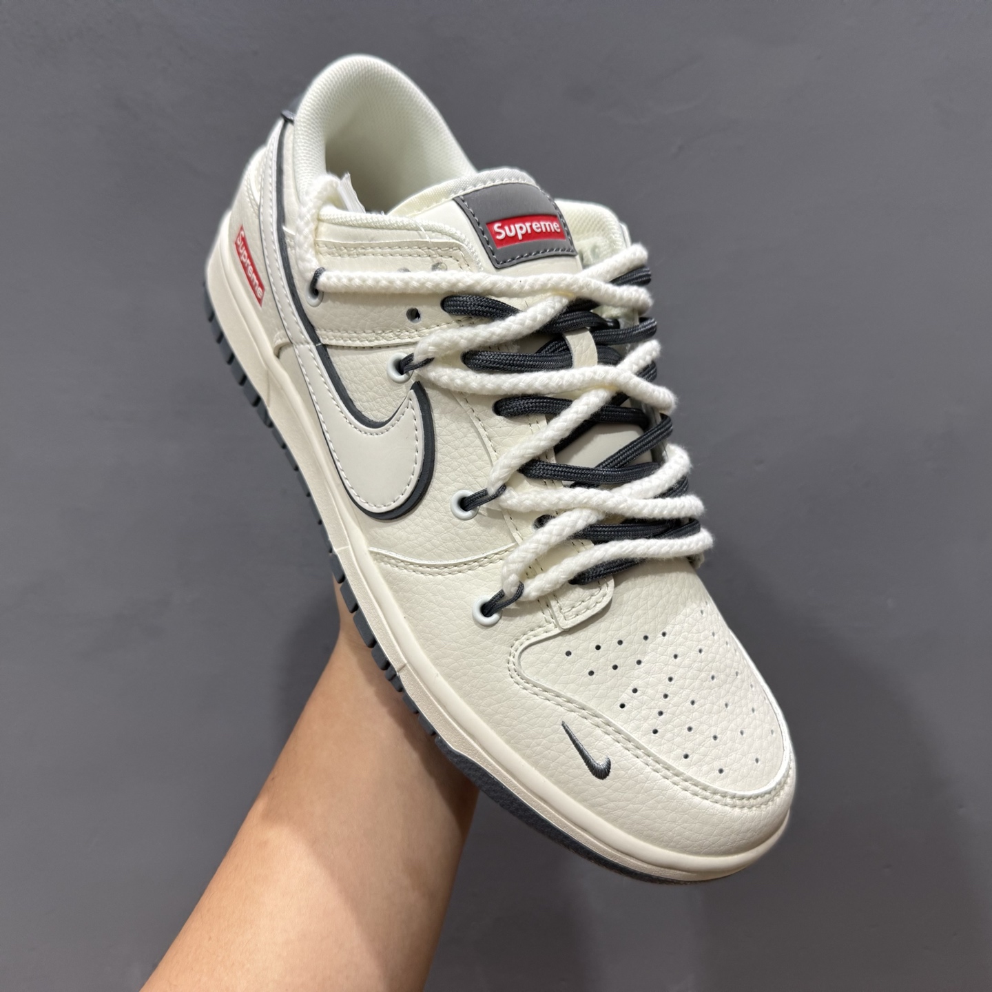 Nike SB Dunk Low Sup系列 绑带米白白勾 周年高端定制 低帮休闲板鞋 YX5066-258