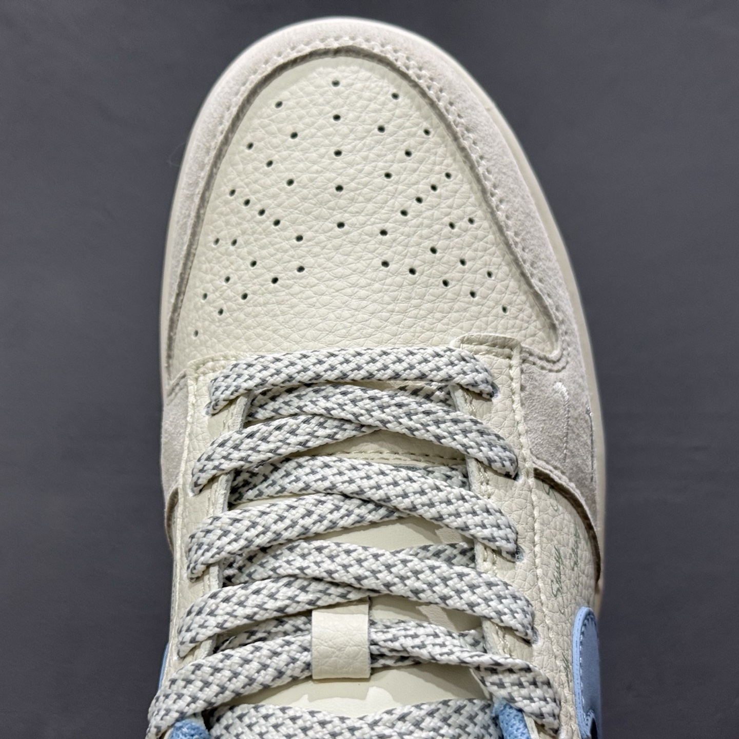 Nike SB Dunk Low 斯图西联名 水蓝勾 周年高端定制 低帮休闲板鞋 ZH2598-248