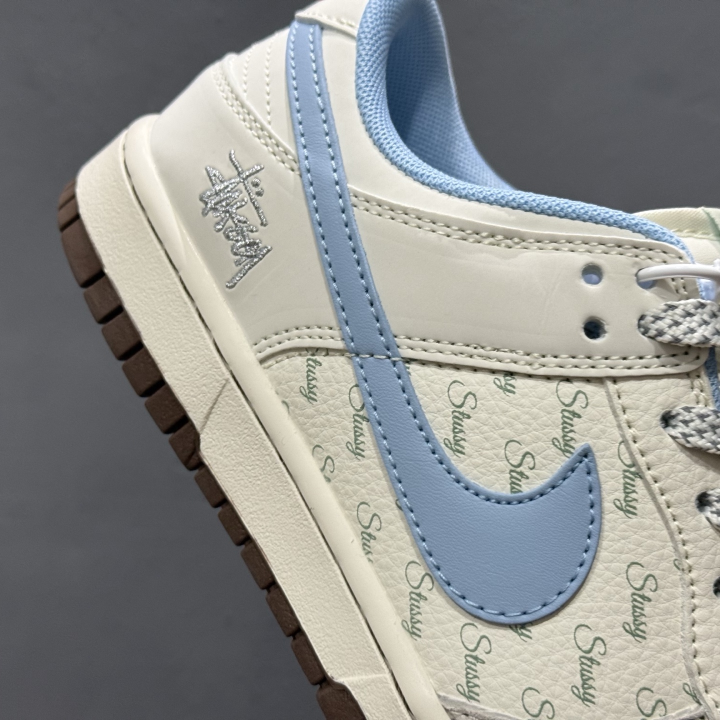 Nike SB Dunk Low 斯图西联名 水蓝勾 周年高端定制 低帮休闲板鞋 ZH2598-248