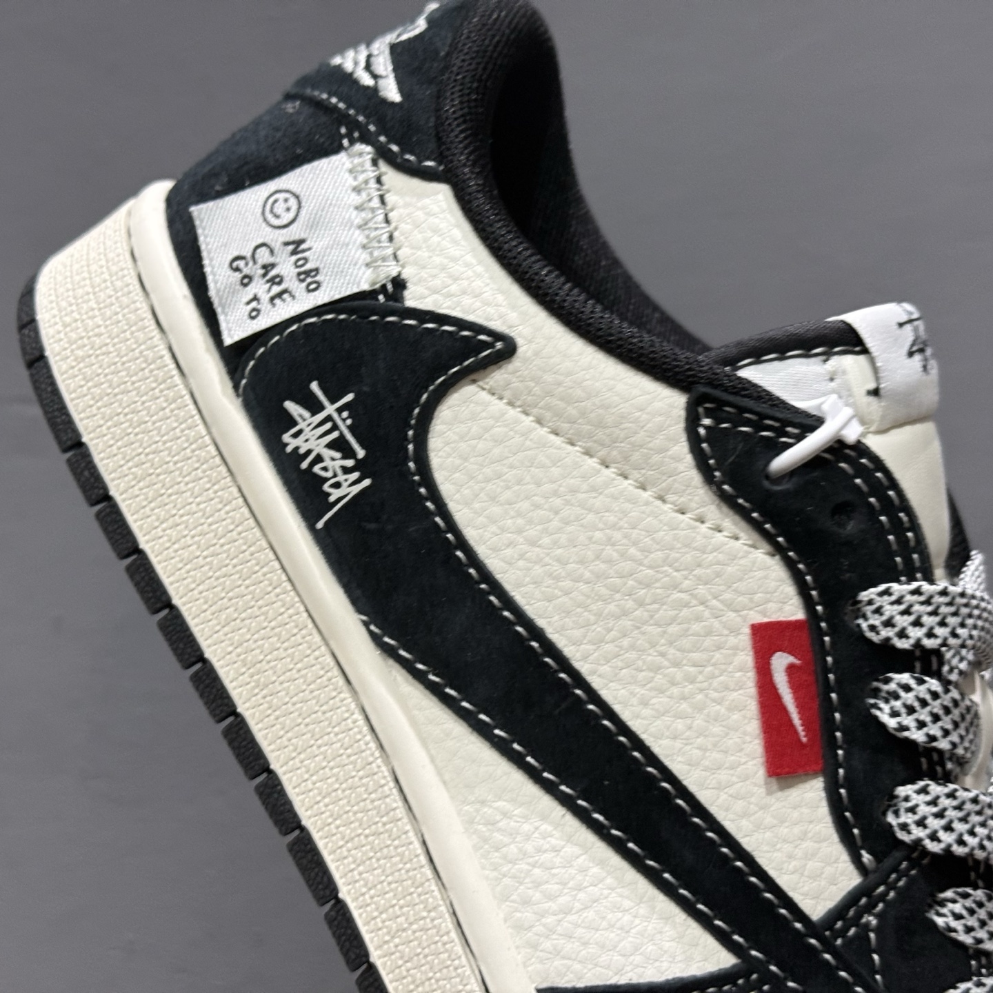Travis Scott x Fragment Design x Air Jordan 1 Low SP AJ1 乔1 斯图西联名 黑白织布 低帮文化休闲板鞋 YX5066-299