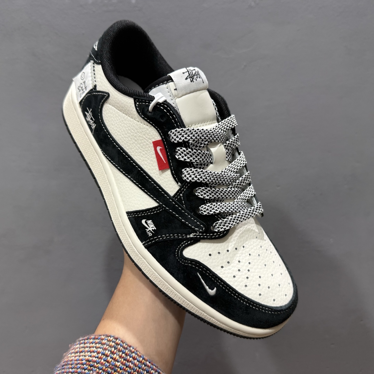 Travis Scott x Fragment Design x Air Jordan 1 Low SP AJ1 乔1 斯图西联名 黑白织布 低帮文化休闲板鞋 YX5066-299